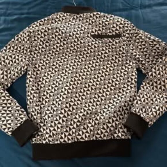 Like new Moose Knuckles Flight Satin Logo Bomber SZ S - Picture 4 of 8